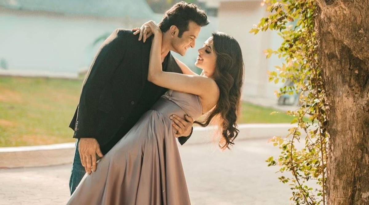 Kapil Sharma Show's Sugandha Mishra on lockdown wedding with Sanket Bhosale:  'I want to wear a 10 kg lehenga even if just 20 people will attend' |  Entertainment News,The Indian Express