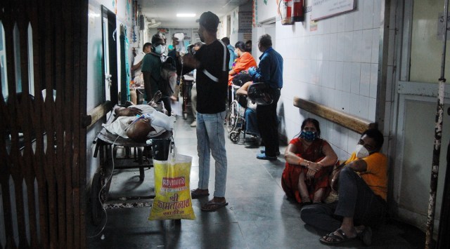 Kanpur: Covid patients face scarcity of oxygen cylinders after number of cases increasing at LLR hospital in Kanpur, Tuesday, April 20, 2021. (PTI)