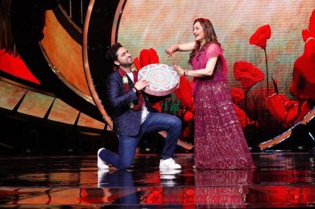 Jaya Prada dances on “Dafaliwale” on Indian Idol 12, remembers shooting