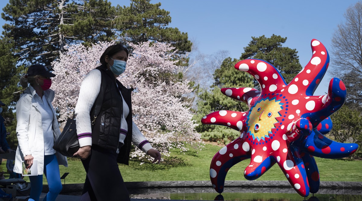 yayoi kusama brings polka dot flowers and pumpkins to new york