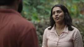 Aarkkariyam movie review