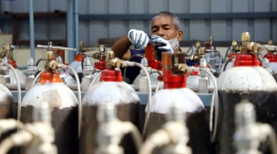 India delivers medical supplies to Indonesia