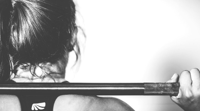 Next time, whether you are working out in the gym or at home, do not hesitate to pick up those weights and get in shape. (Photo: Pixabay)