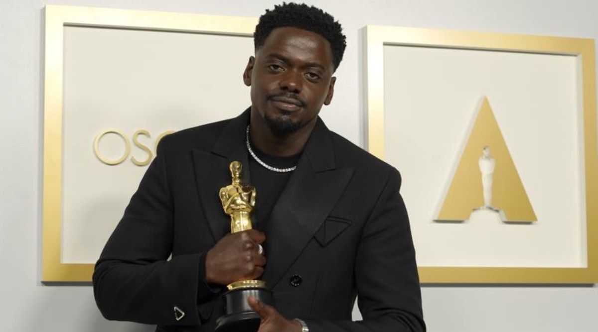 Daniel Kaluuya wins supporting actor, his first Oscar | Hollywood 