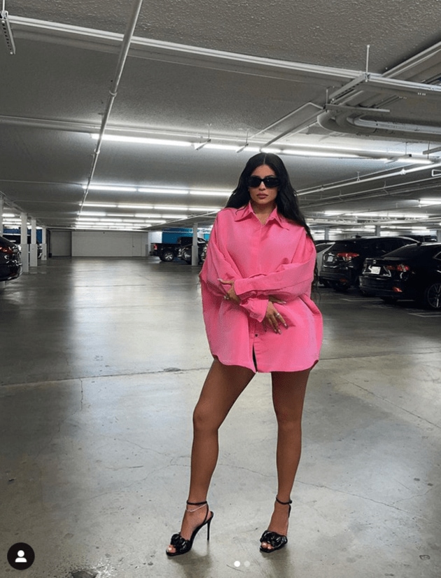 kylie jenner pink pants