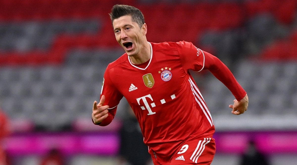 Robert Lewandowski Equals Gerd Muller S 40 Goal Record In Bundesliga Sports News The Indian Express