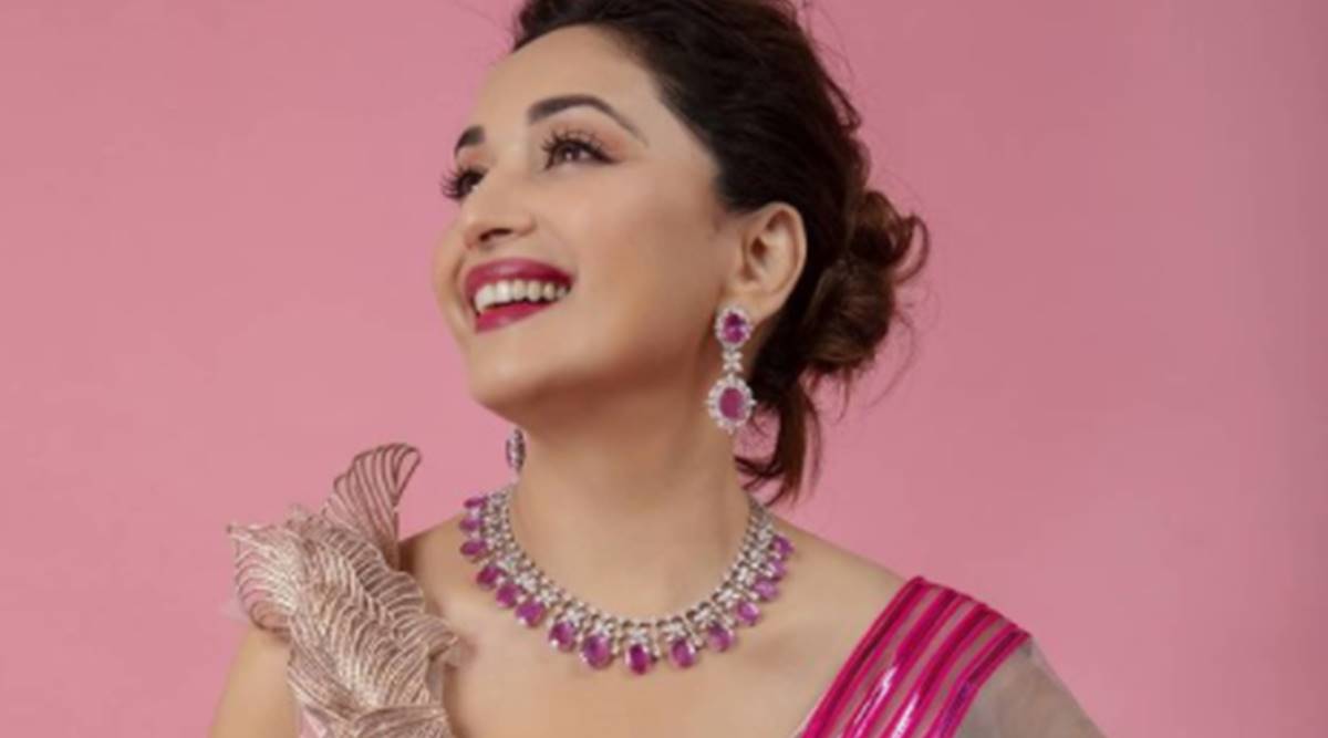 I Want To See Xxx Photo Of Video Madhuri Dixit - Madhuri Dixit looks breathtaking in this Manish Malhotra sari; pics inside  | Lifestyle News,The Indian Express