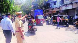 Mumbai: Day 1 of new curbs sees confusion among shopkeepers; traders protest