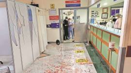 Apollo Hospital, Covid-19 India Second Wave, Delhi coronavirus cases, Delhi reported deaths, Delhi active covid-19 cases, Delhi news, indian express