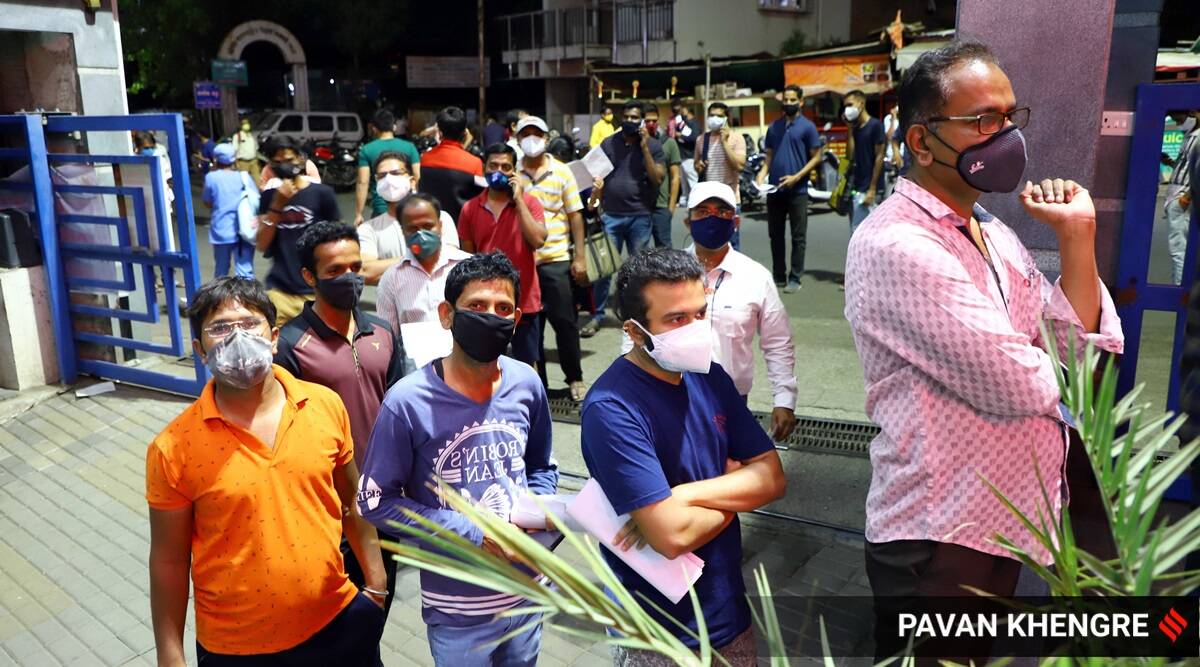 Brihanmumbai Municipal Corporation, Bhandup essential shop, Covid-19 guidelines, Mumbai coronavirus guidelines, mumbai news, indian express