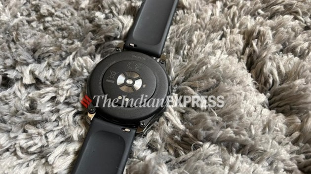 oneplus watch, oneplus watch first look, oneplus watch look, oneplus watch specs, oneplus watch features, oneplus watch photos, oneplus watch pics, oneplus watch specifications, oneplus watch price, oneplus watch price in india, oneplus watch price and specs, oneplus watch sale date, oneplus watch design, oneplus watch review