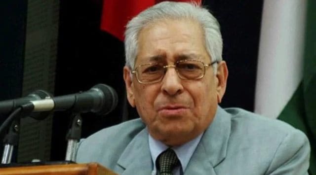 Soli Sorabjee, Lawyer, Bombay court, Parsi community, Gujarati community, india news, indian express