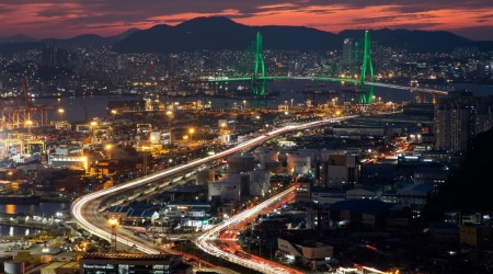 Among developed economies, Korea’s recovery appears the fastest and the milestone of recovering all output lost during the pandemic came a quarter earlier than expected, the finance ministry said in a statement. (Image: Bloomberg)