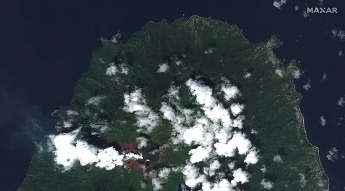 Explosive eruption rocks volcano on Caribbean's St. Vincent