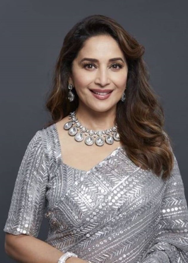 Madhuri Dixit Birthday Revisiting The Divas Best Fashion Moments Lifestyle Gallery News