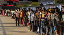 Home of the World’s Biggest Vaccine Maker Has One of India’s Worst Outbreaks Pune railway station
