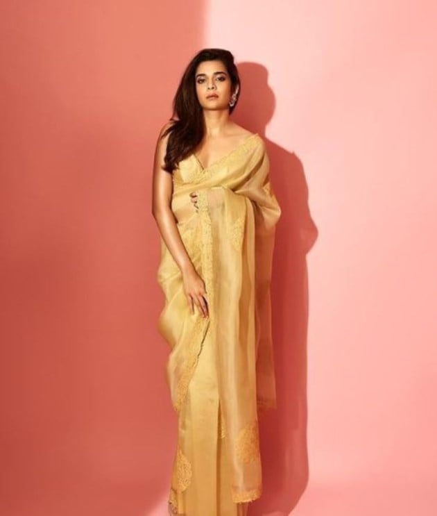 Mithila Palkar little things, Mithila Palkar news, Mithila Palkar photos, Mithila Palkar netflix, Mithila Palkar fashion photos
