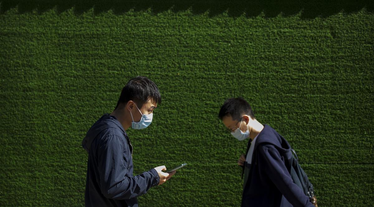 Dalam wabah terbaru di China, dokter mengatakan orang yang terinfeksi menjadi lebih cepat sakit