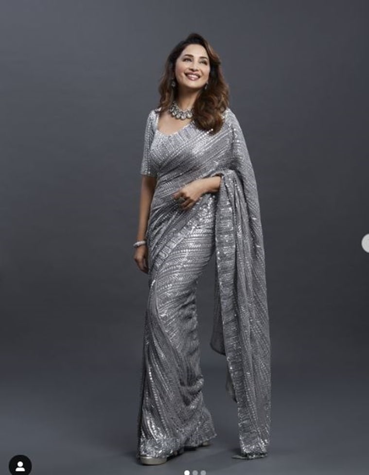 Madhuri Dixit se ve impresionante con este sari de Manish Malhotra; fotos adentro