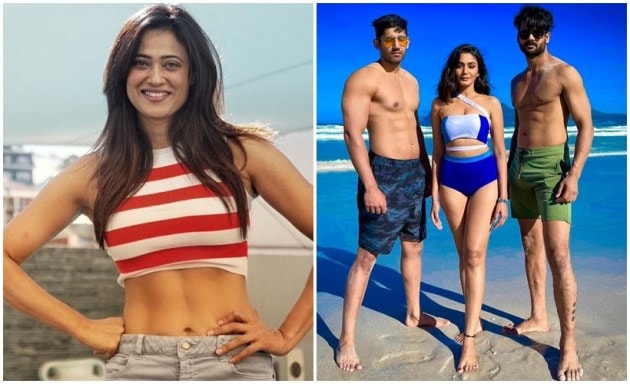 Khatron Ke Khiladi 11, Shweta Tiwari abs Sana Makbul poses on the beach