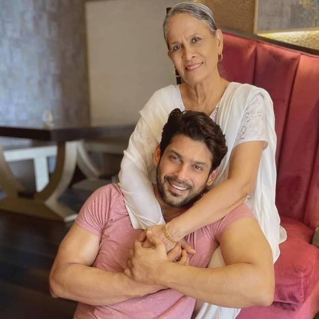 sidharth shukla on mother's day
