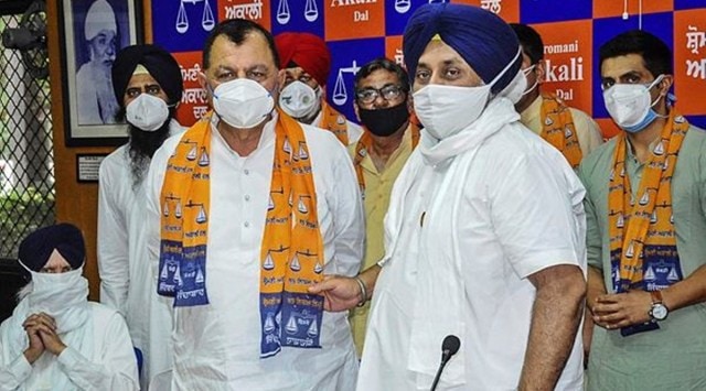 Former Congress MLA Mohinder Kumar Rinwa joins SAD