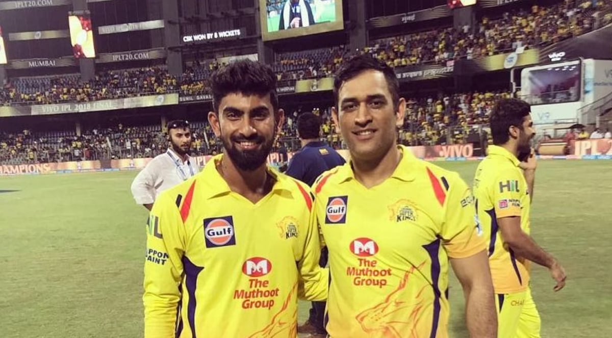 MS Dhoni with CSK's other wicketkeeper-batsman N Jagadeesan (File Photo/CSK)