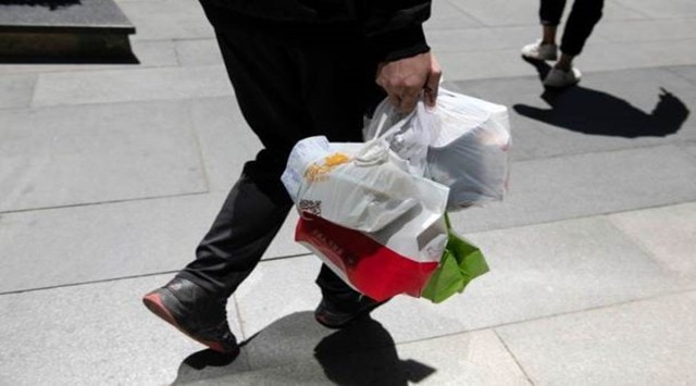 Plastic, takeout food, takeout food containers