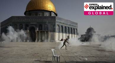 Jerusalem clashes, Israel-Paletine clash, Jerusalem Ramadan, Jerusalem Ramadan violence, Israel police, Israel police attacking Palestinians, Al Aqsa, Jordan on Israel, Egypt on Israel, Indian Express