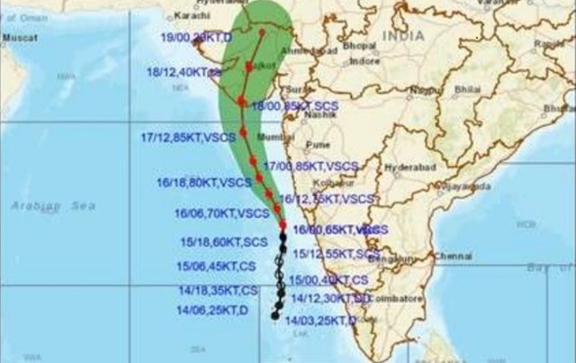 The Very Severe Cyclonic Storm Tauktae will cross between Porbandar and Mahuva in Bhavnagar district during the morning hours of May 18.