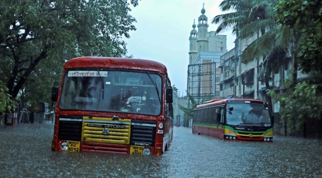 Cyclone Tauktae, Cyclone Tauktae batters Gujarat, Three dead in Gujarat, Cyclone Tauktae deaths in Gujarat, Vijay Rupani, Gujarat government, IMD, Cyclone Tauktae effect, Indian express