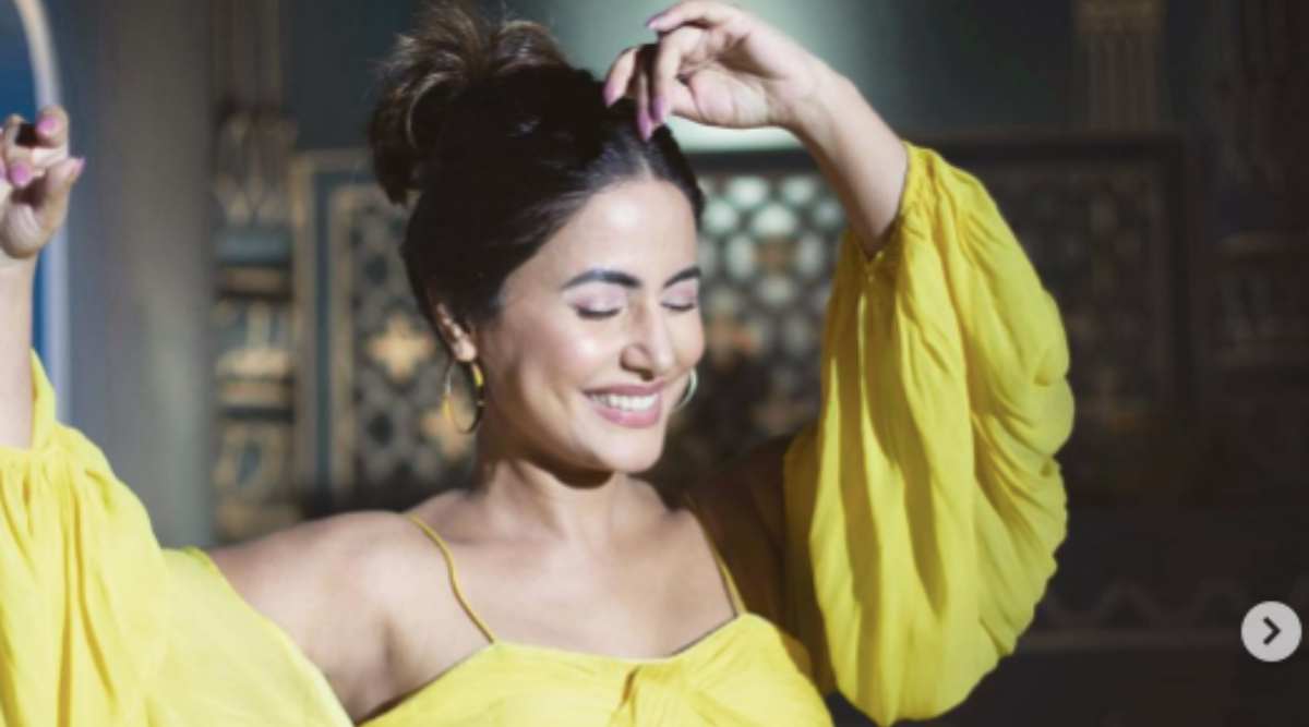 Hina Khan Ups Her Fashion Game In This Yellow Georgette Dress Fashion News The Indian Express 