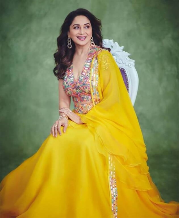 Madhuri Dixit Birthday Revisiting The Divas Best Fashion Moments Lifestyle Gallery News 2326