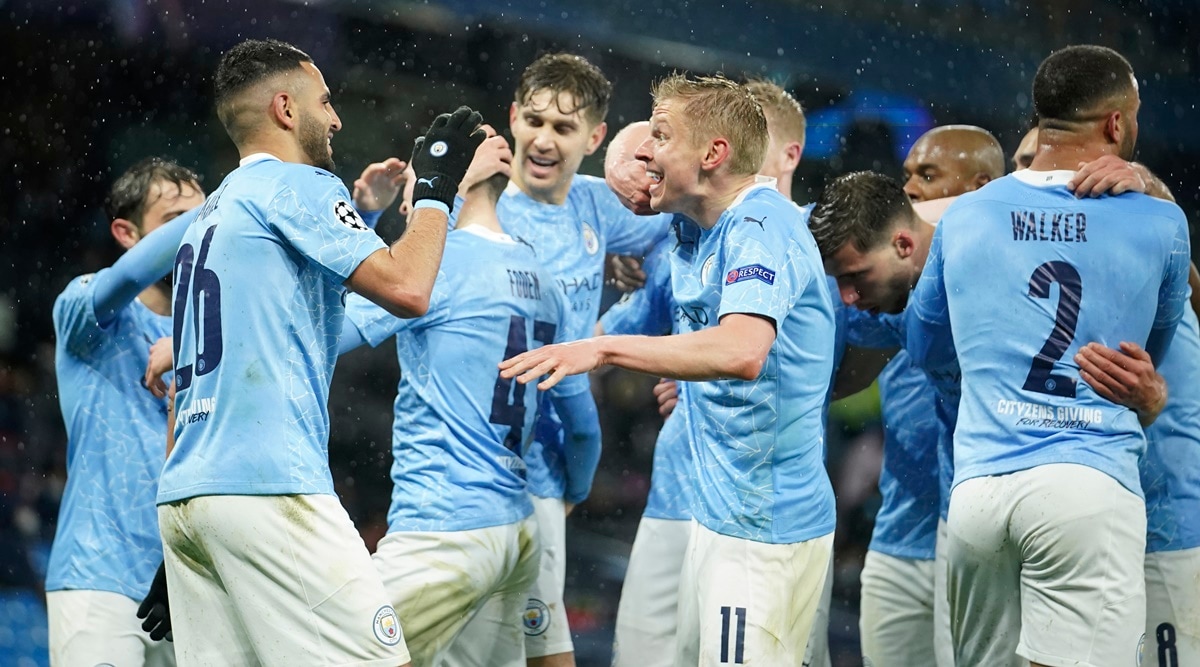 ISTANBUL - Riyad Mahrez of Manchester City FC with the UEFA