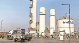 covid-19 cases in india, india coronavirus cases, oxygen transportation, oxygen shortage, vaccine shortage, vaccine shortages in india, india news, indian express