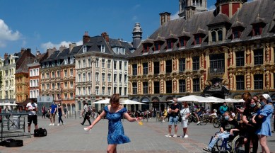 Coronavirus, Covid-19, Covid restrictions ease in Europe, Paris, France reopens, Europe reopens, mask mandates, Europe news, Covid-19 vaccinations France, post pandemic travel, new normal, Indian express news,