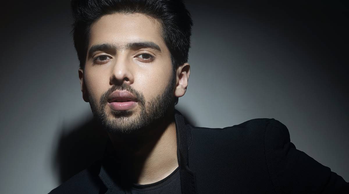 Armaan Malik almost gets injured at concert after barricade falls, checks  on fans. Watch video | Music News - The Indian Express