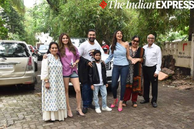 shilpa shetty with family