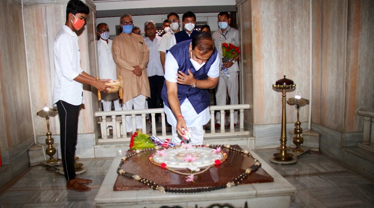 Himanta Biswa Sarma, RSS chief Mohan Bhagwat