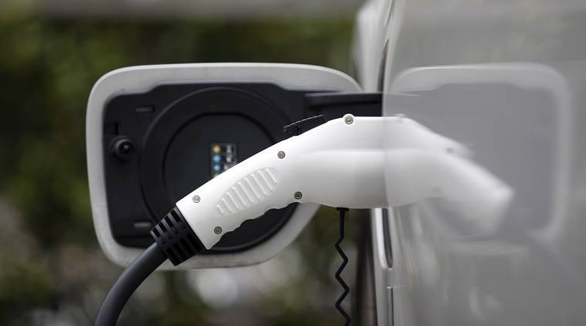 Maharashtra announces policy, aims for 10 share of electric vehicles