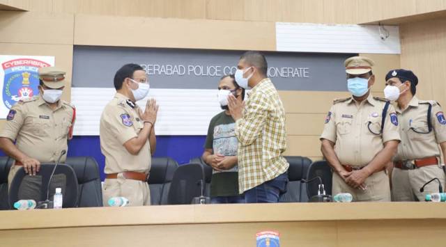 Hyderabad techie returns from Pakistan, Pakistan Jail, Hyderabad techie pak jail, Pak govt, India-Pakistan, Vaindam Prasanth, India news, Indian express