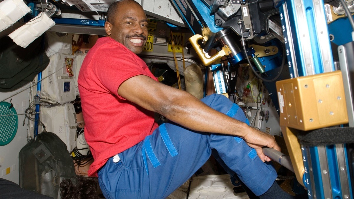 Astronaut Leland Melvin