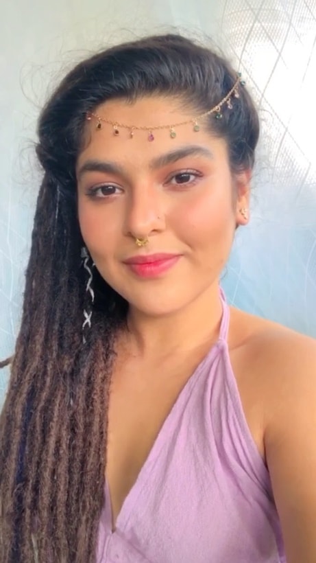 Nidhi Bhanushali makeup
