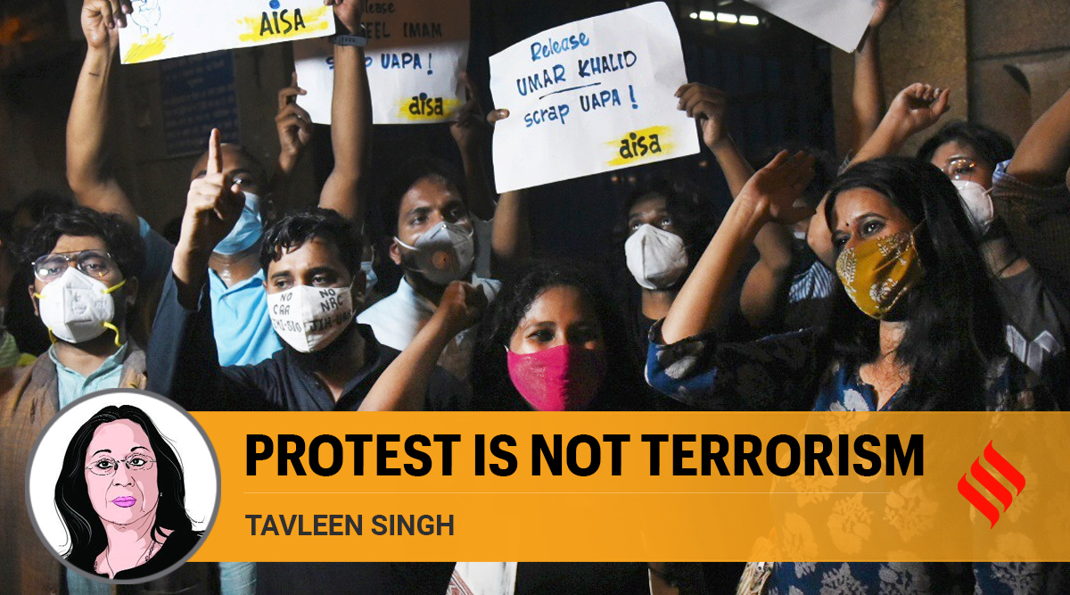 tavleen-singh-writes-pm-modi-must-order-his-ministers-to-learn-the