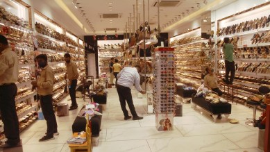 Noida unlock, Ghaziabad unlock, Noida malls open Monday, Noida malls open, Ghazaibad malls open timing, noida malls open timing