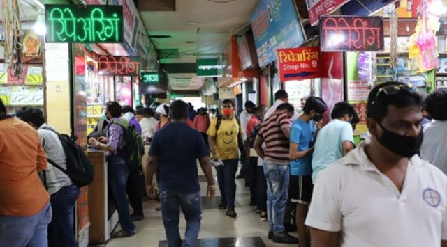 Shops in the Pune Municipal Corporation (PMC) areas will be permitted to operate till 7 pm, while restaurants can function till 10 pm (Express Photo: Pavan Khengre)