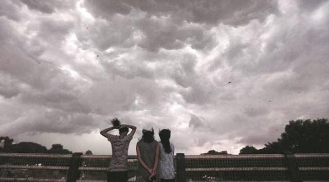 Cloudy and sunny conditions to play hide and seek over Pune on Saturday