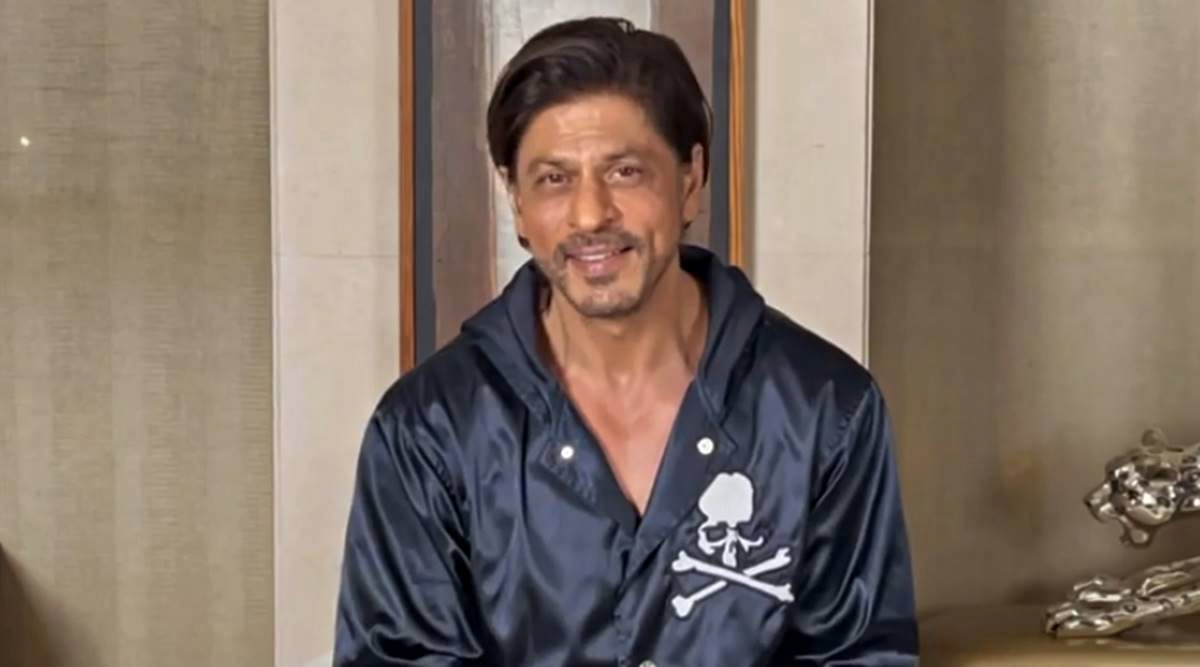 Shah Rukh Khan replies to man who asks if he is unemployed, promises