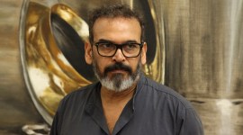 Subodh Gupta, artist Subodh Gupta, Subodh Gupta fundraiser, Subodh Gupta artworks