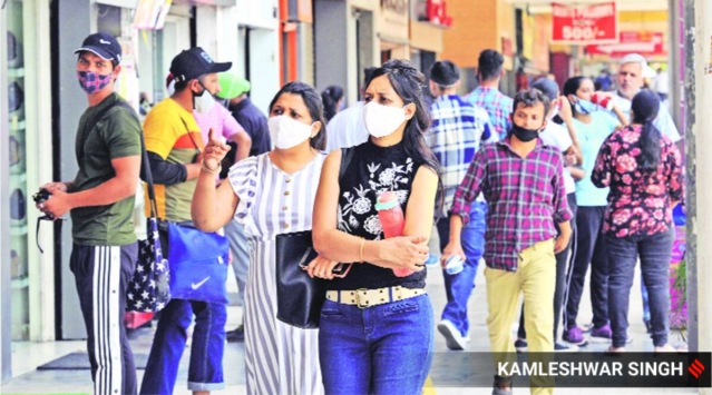 Relaxations given to Chandigarh's shopkeepers by allowing them to open shops till 9 pm. (Express Photo Kamleshwar Singh)
